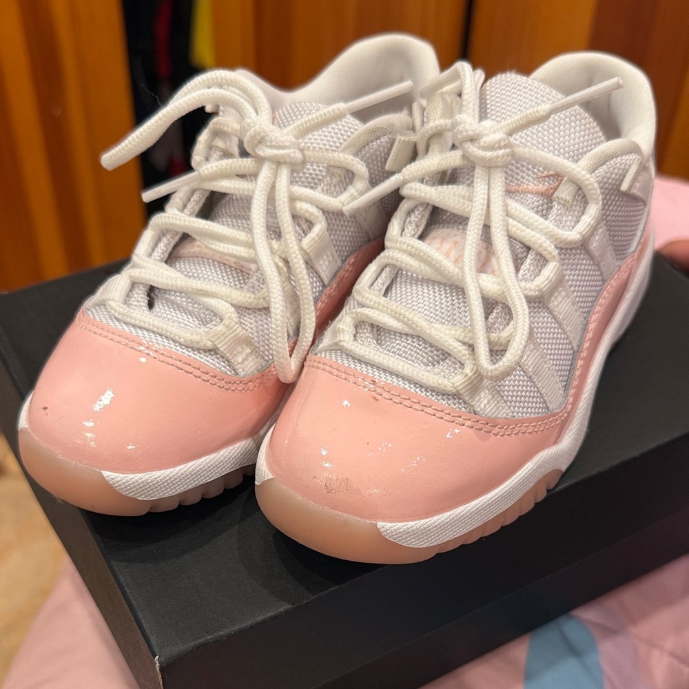 Jordan Kids Sneakers in Pink and White